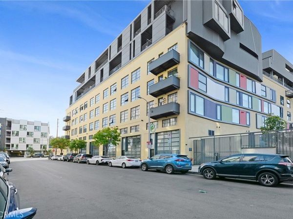 200 N San Fernando, Los Angeles, CA 90031