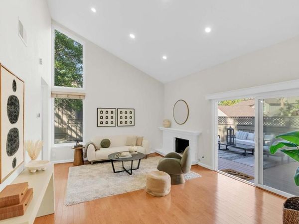 107 Charter Oaks Circle, Los Gatos, CA 95032