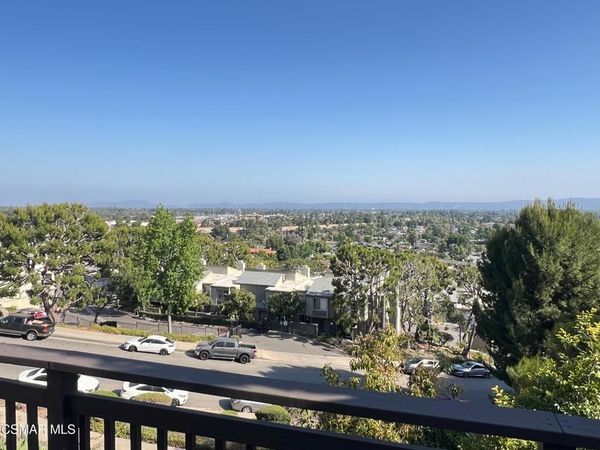 15652 Hillview Lane, Unit 17, Granada Hills, CA 91344