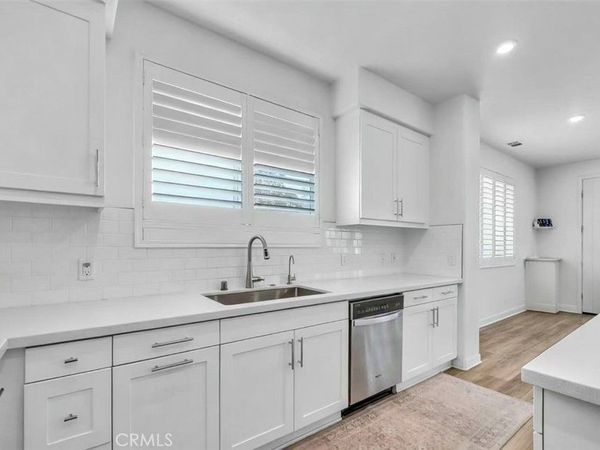 70 Aria, South El Monte, CA 91733