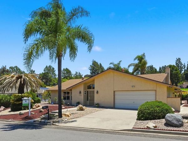 17739 Saint Andrews Dr, Poway, CA 92064