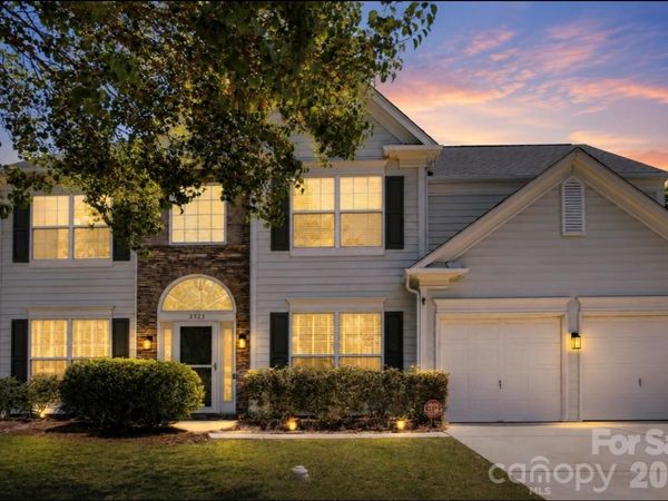 2523 Beacon Forest Drive , Charlotte, NC 28270