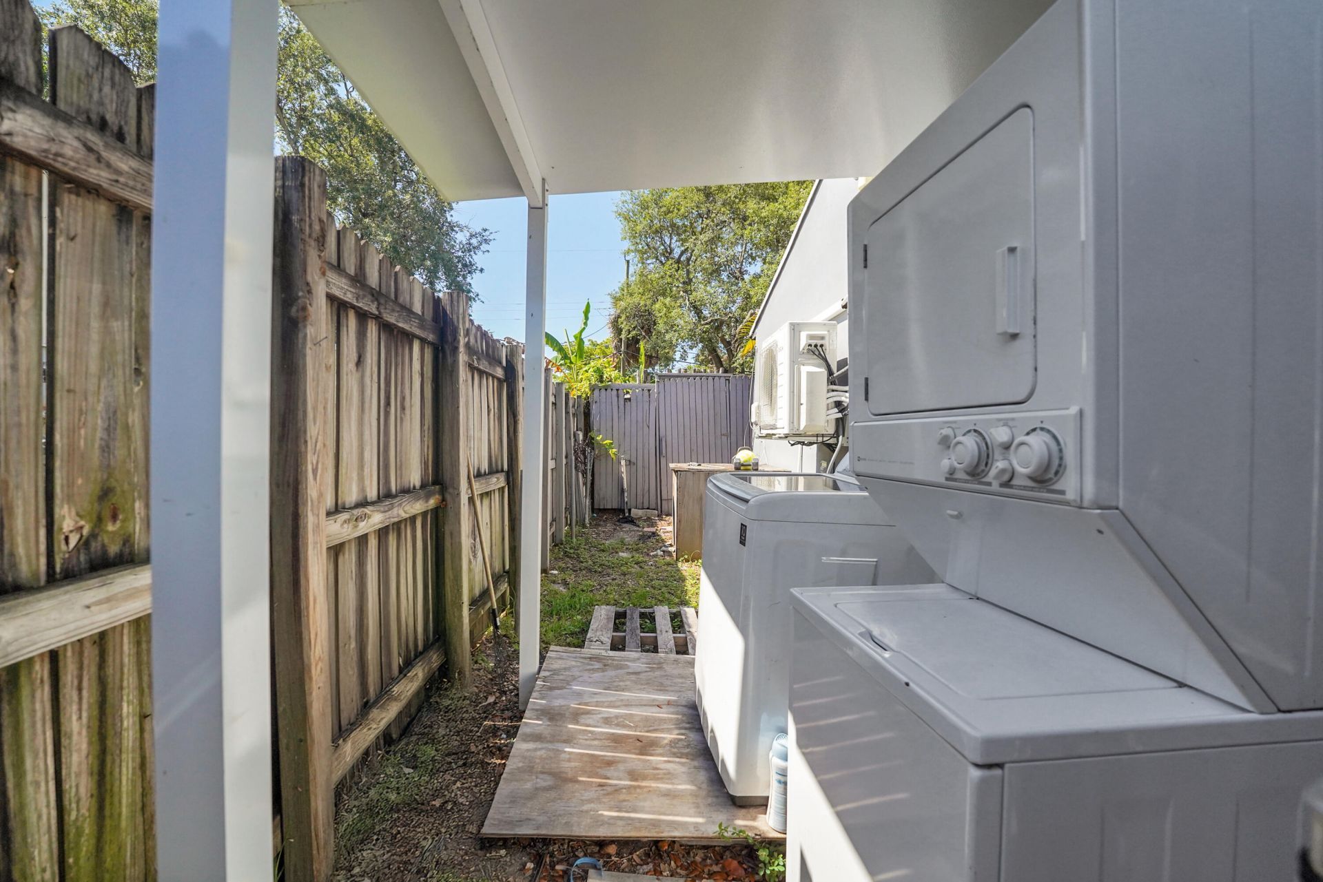 2620 Harding Street, Hollywood, FL 33020 Photo