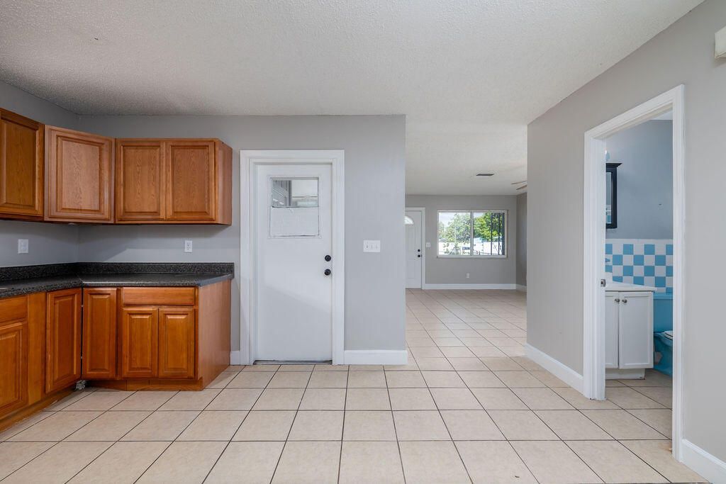 917 SE Nassau Avenue, Stuart, FL 34994 Photo