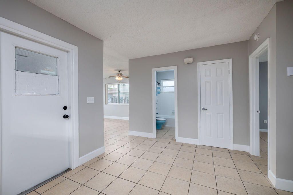 917 SE Nassau Avenue, Stuart, FL 34994 Photo