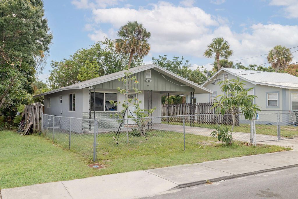 917 SE Nassau Avenue, Stuart, FL 34994 Photo