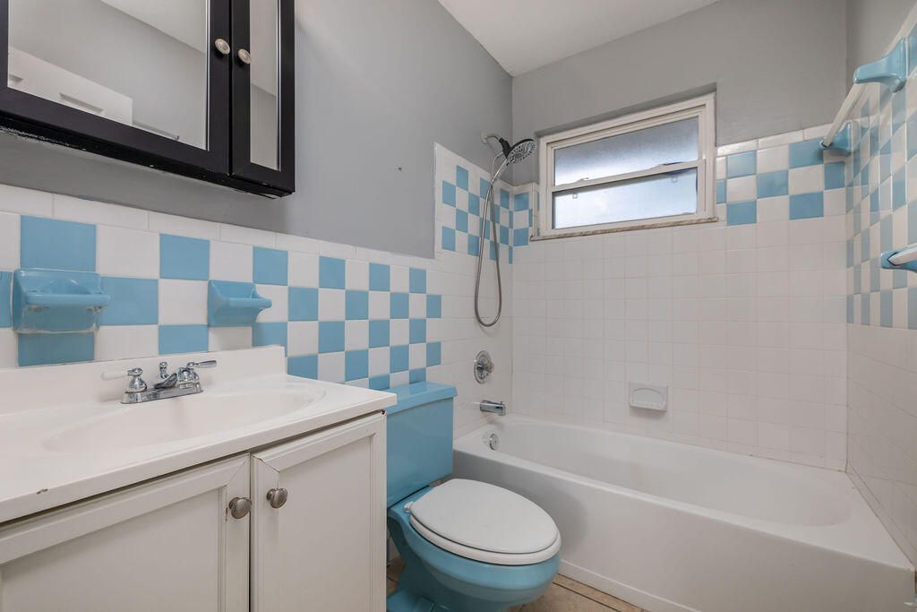 917 SE Nassau Avenue, Stuart, FL 34994 Photo