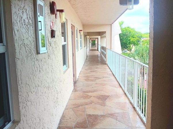 1030 Country Club Drive, Unit 401, Margate, FL 33063