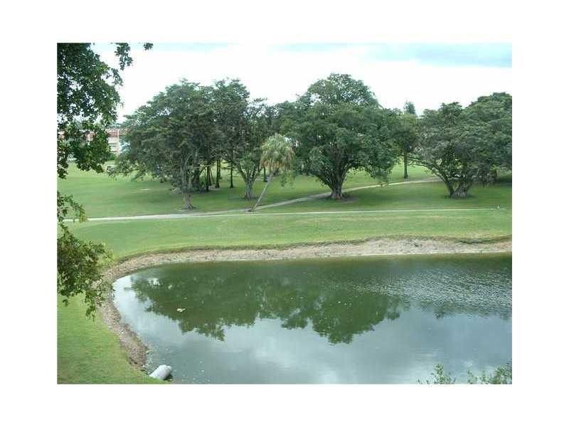 1030 Country Club Drive, Unit 401, Margate, FL 33063 Photo