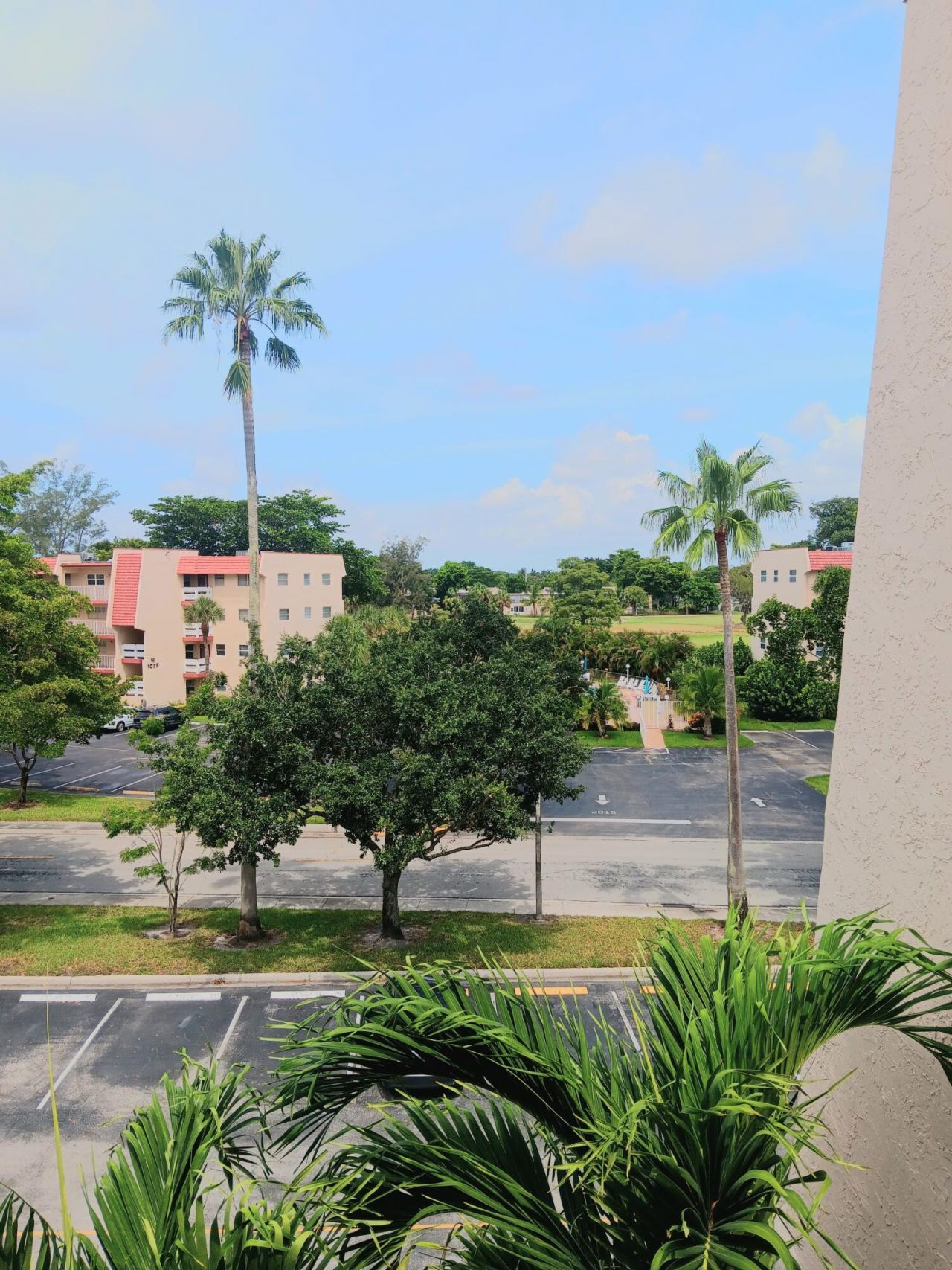 1030 Country Club Drive, Unit 401, Margate, FL 33063 Photo