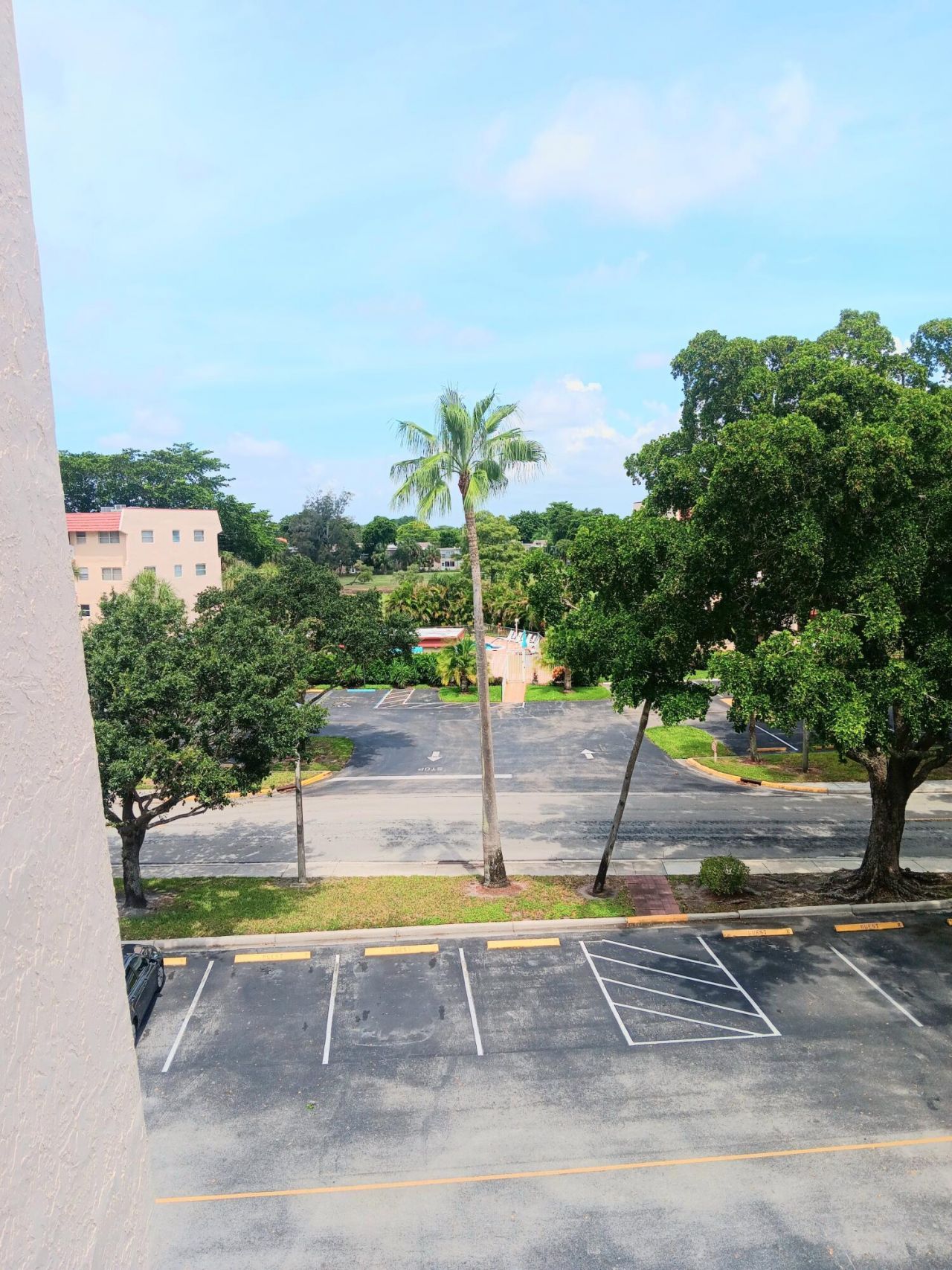 1030 Country Club Drive, Unit 401, Margate, FL 33063 Photo