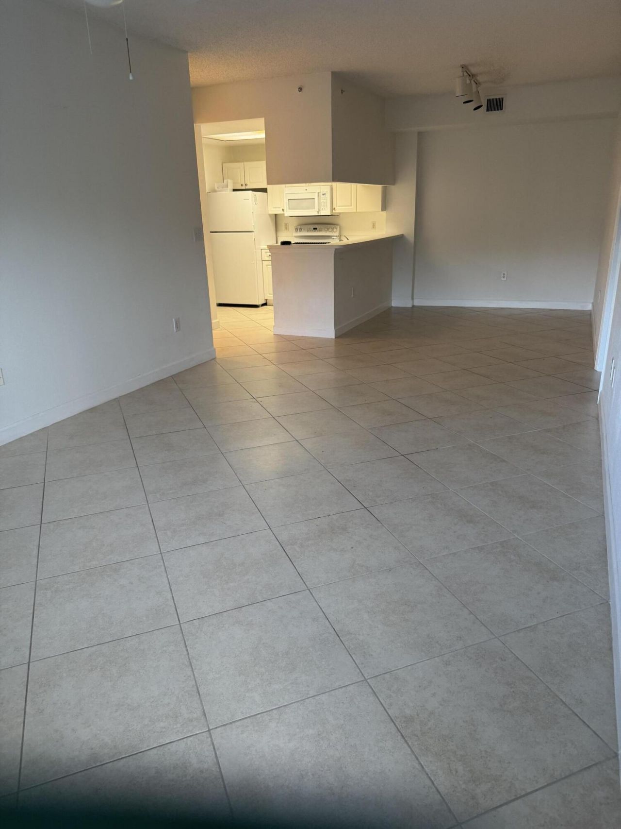 2802 Sarento Place, Unit 202, Palm Beach Gardens, FL 33410 Photo