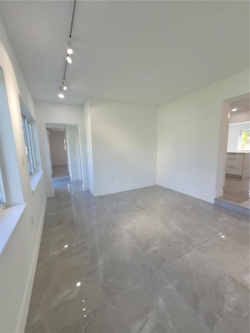 6041 SW 17th Street, Miami, FL 33155 Photo