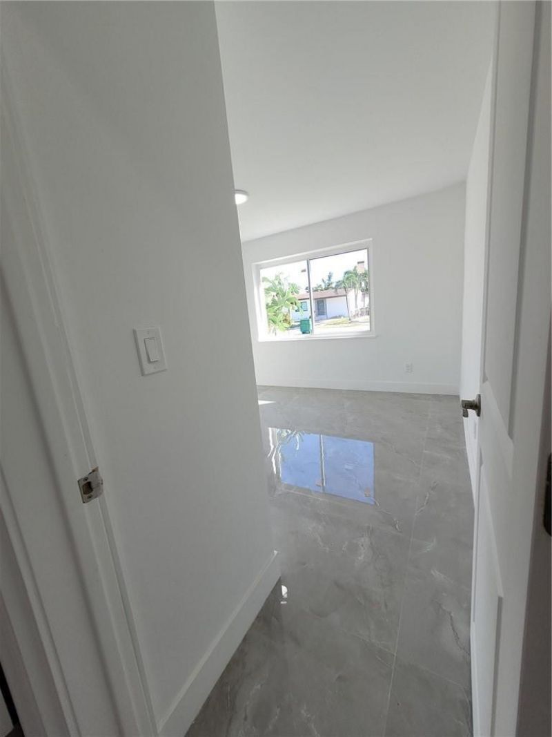 6041 SW 17th Street, Miami, FL 33155 Photo