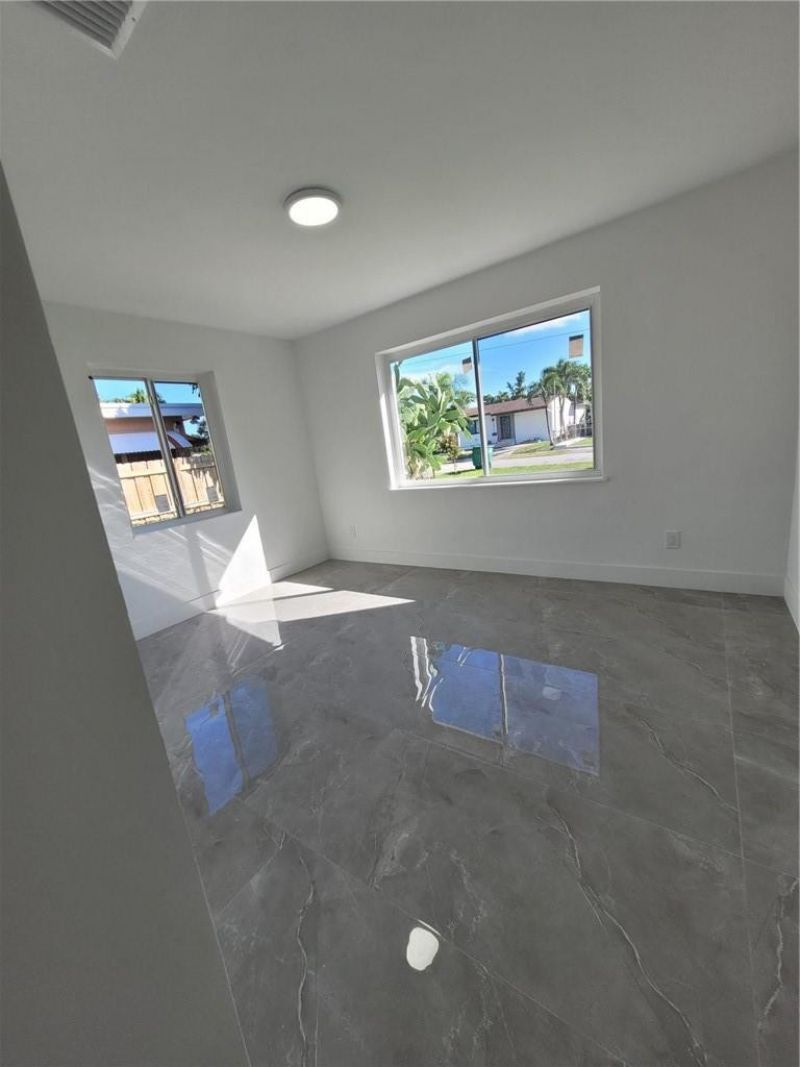 6041 SW 17th Street, Miami, FL 33155 Photo