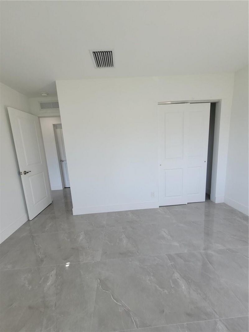 6041 SW 17th Street, Miami, FL 33155 Photo