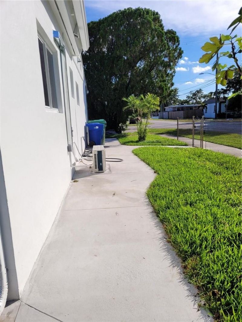 6041 SW 17th Street, Miami, FL 33155 Photo