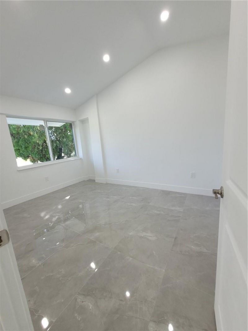 6041 SW 17th Street, Miami, FL 33155 Photo