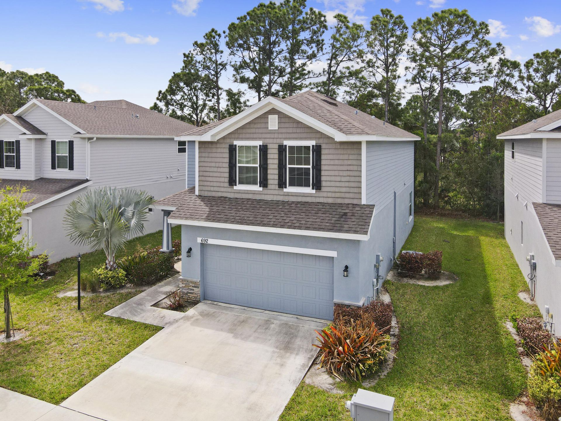 692 NE Turtleback Trail, Port Saint Lucie, FL 34983 Photo