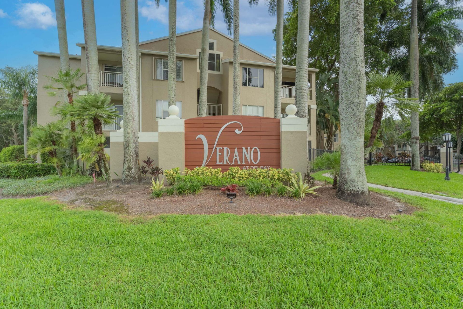 1725 Palm Cove Boulevard, Unit 2-306, Delray Beach, FL 33445 Photo