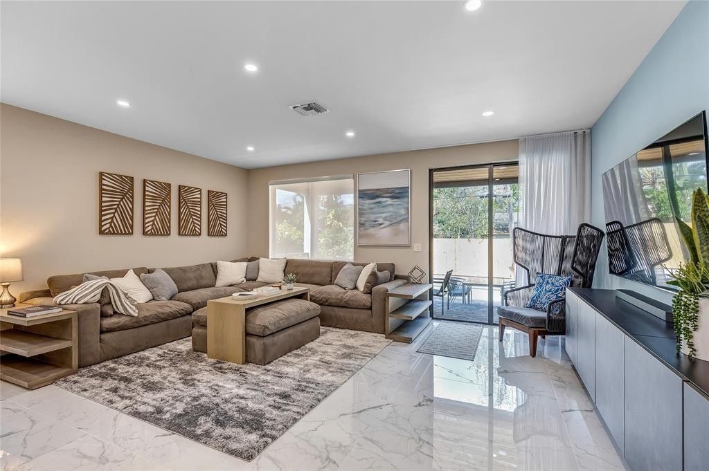 811 SW 10th Terrace, Fort Lauderdale, FL 33315 Photo