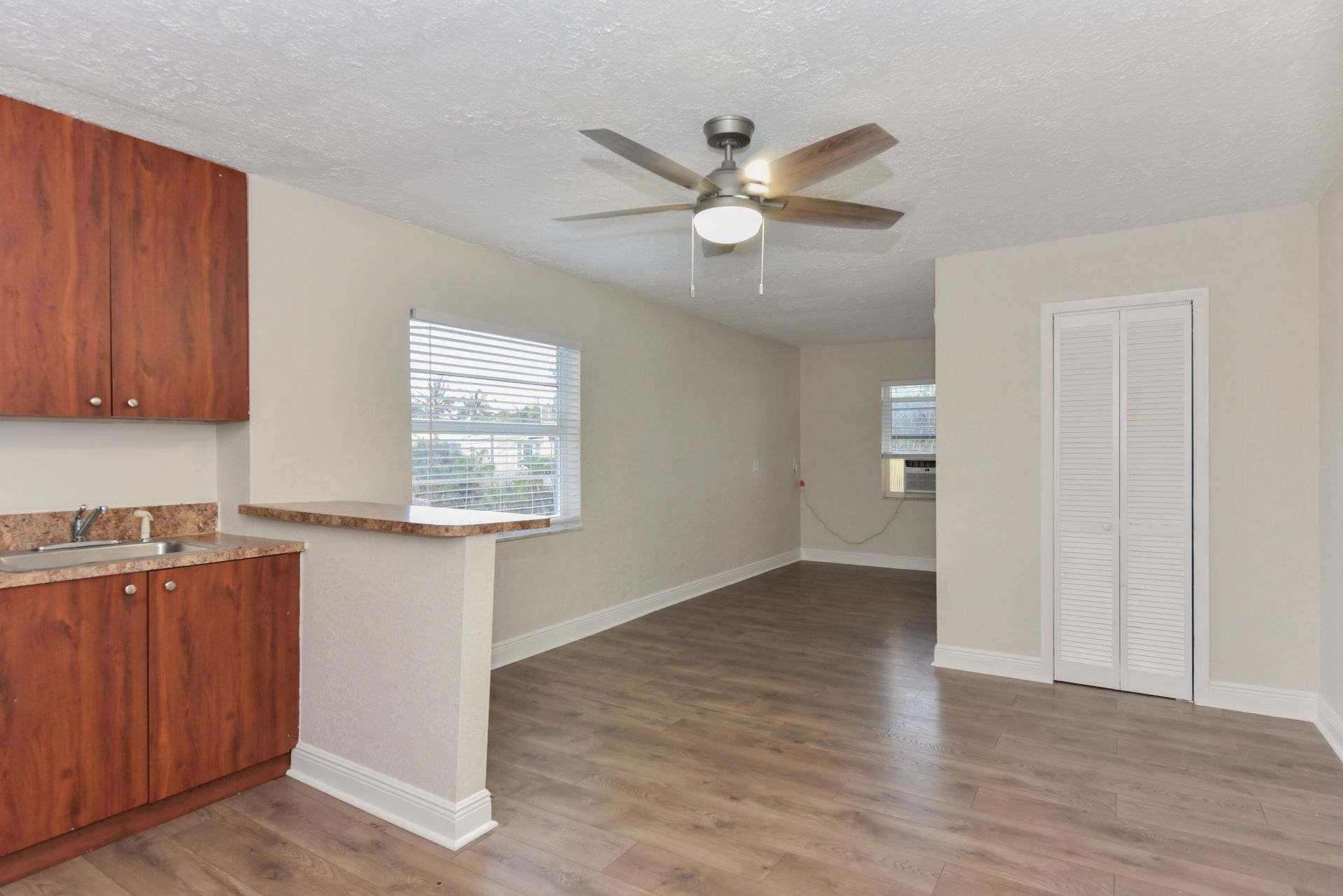 605 N Federal Highway, Unit 9, Lake Worth Beach, FL 33460 Photo