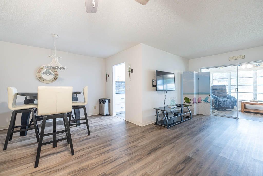 5061 Lakefront Boulevard, Unit B, Delray Beach, FL 33484 Photo