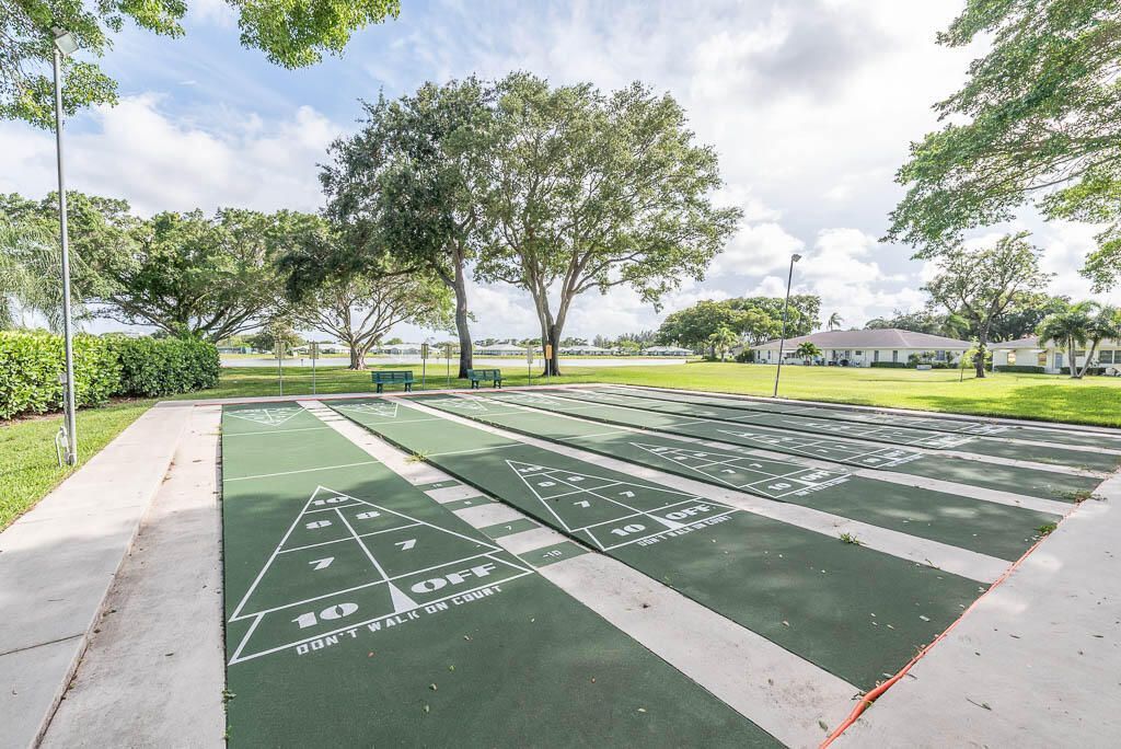 5061 Lakefront Boulevard, Unit B, Delray Beach, FL 33484 Photo