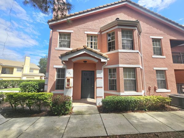 112 SW Peacock Boulevard, Port St. Lucie, FL 34986