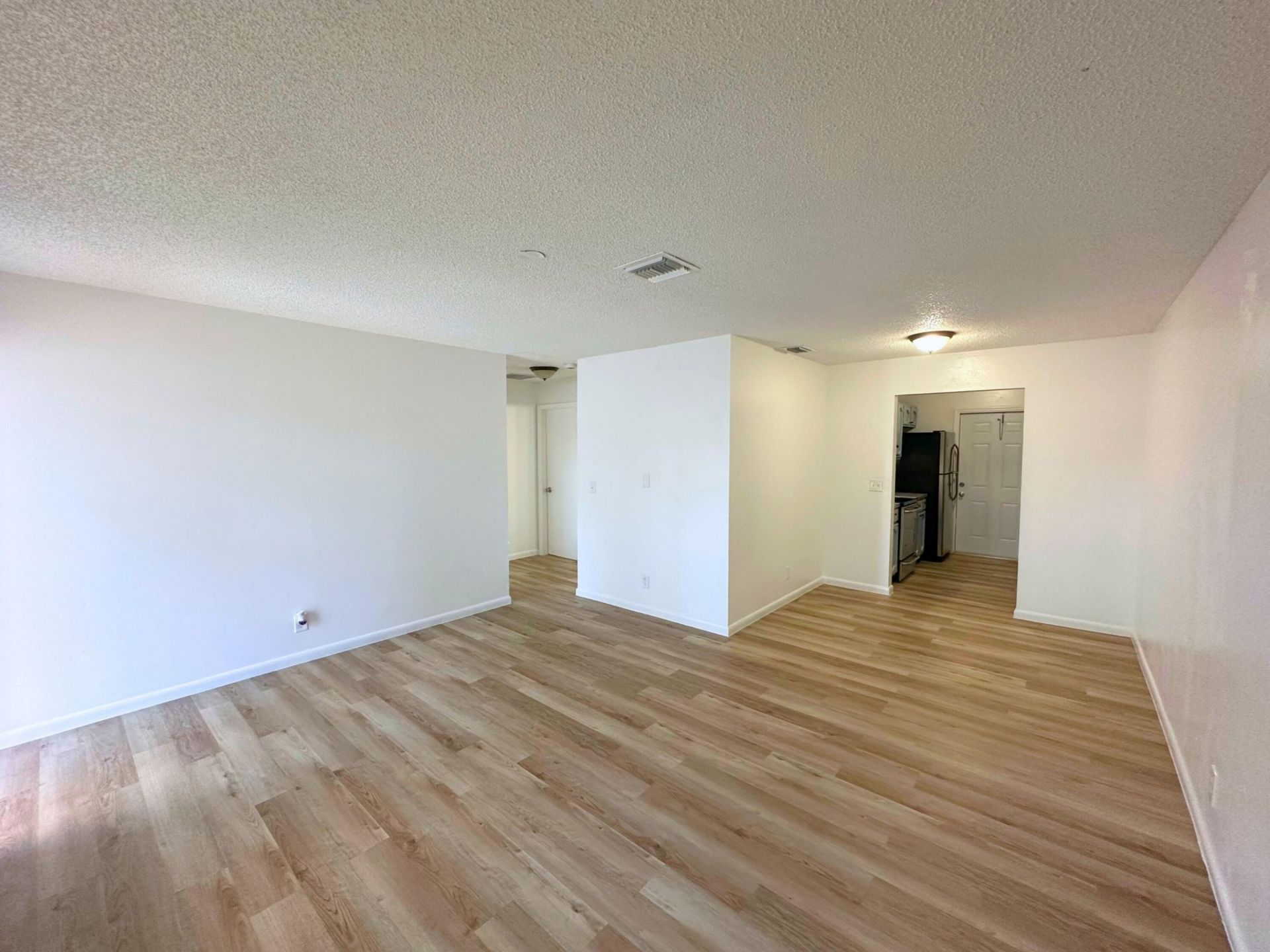 3662 Davis Road, Unit 3668, Palm Springs, FL 33461 Photo
