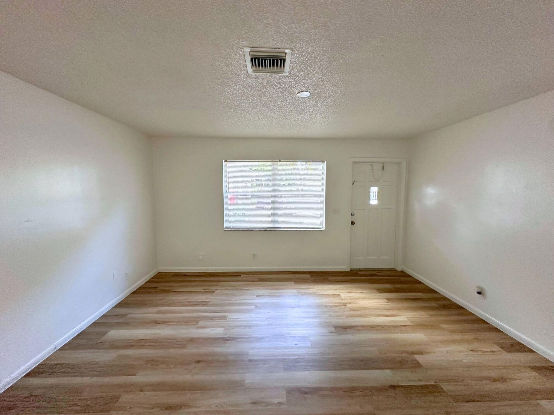 3662 Davis Road, Unit 3668, Palm Springs, FL 33461 Photo