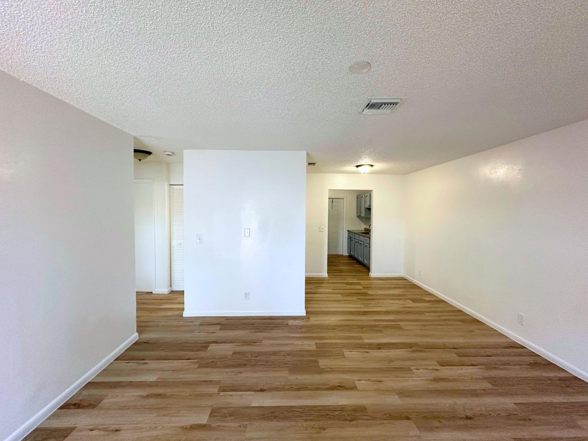 3662 Davis Road, Unit 3668, Palm Springs, FL 33461 Photo