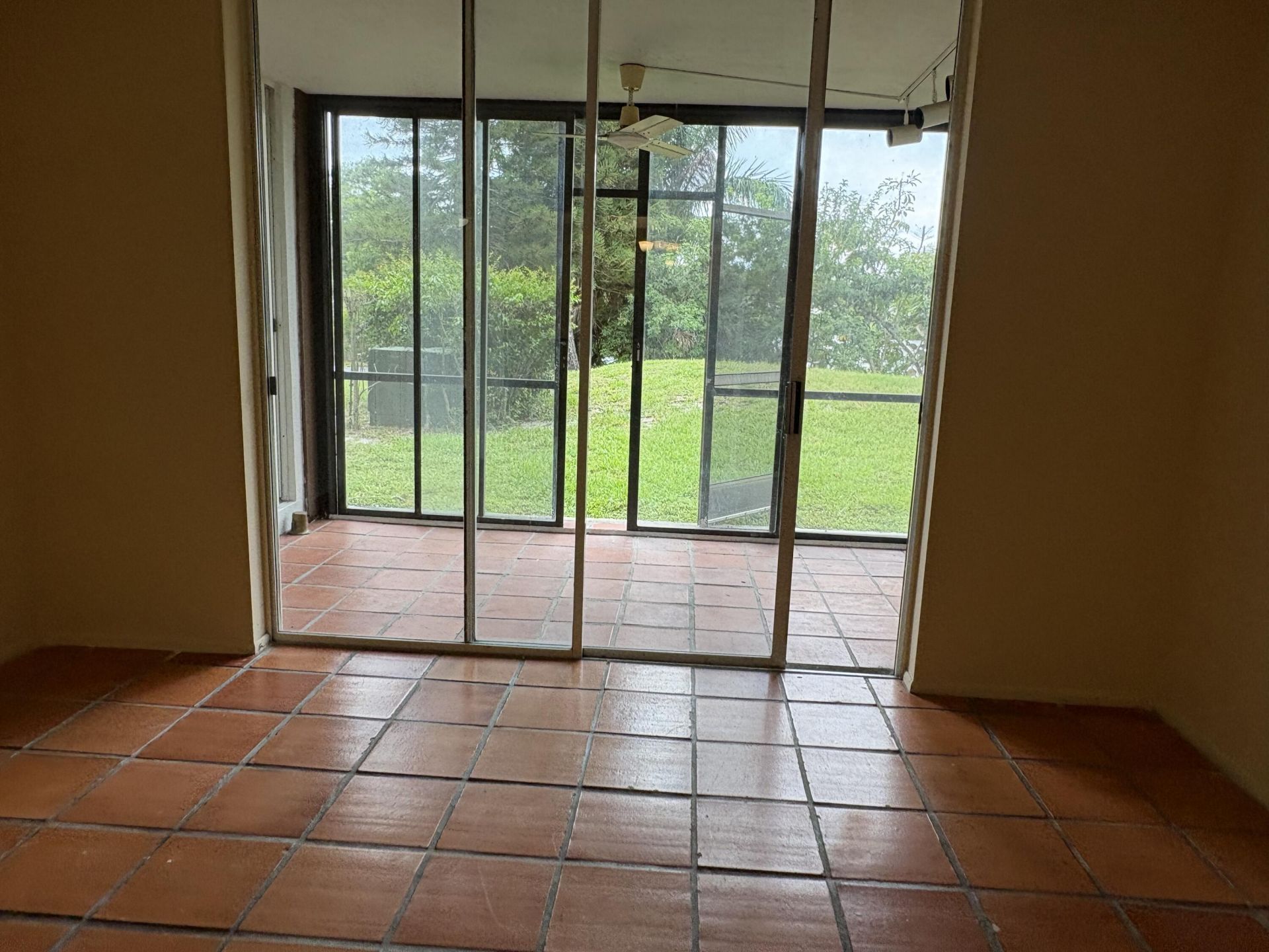 3720 Inverrary Drive, Unit 1h, Lauderhill, FL 33319 Photo