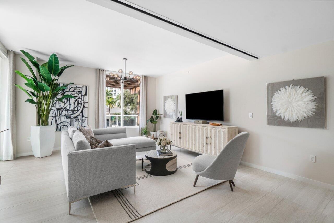 200 SE Mizner Boulevard, Unit 211, Boca Raton, FL 33432 Photo