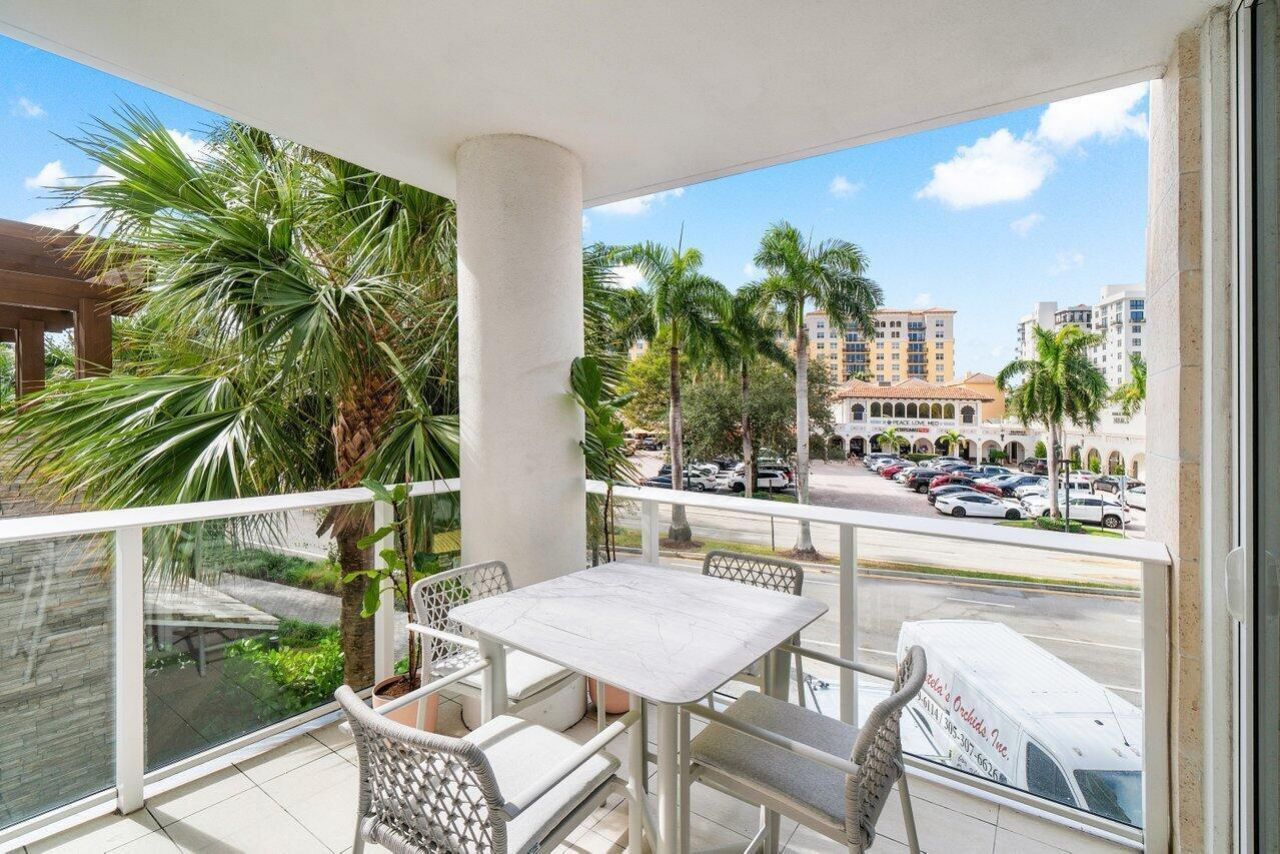 200 SE Mizner Boulevard, Unit 211, Boca Raton, FL 33432 Photo
