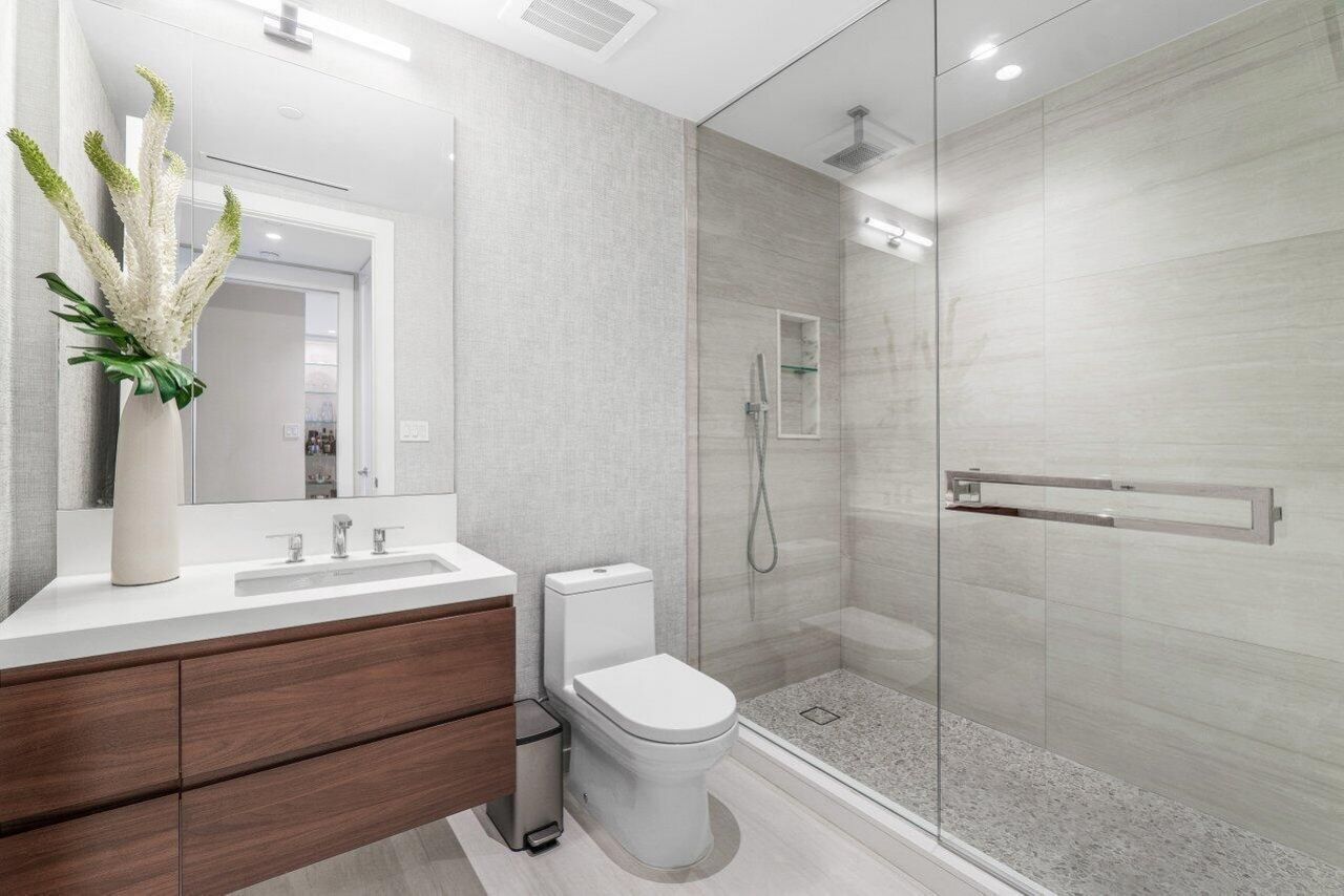 200 SE Mizner Boulevard, Unit 211, Boca Raton, FL 33432 Photo