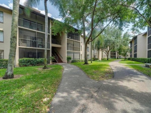 207 Foxtail Drive, Unit E3, Greenacres, FL 33415
