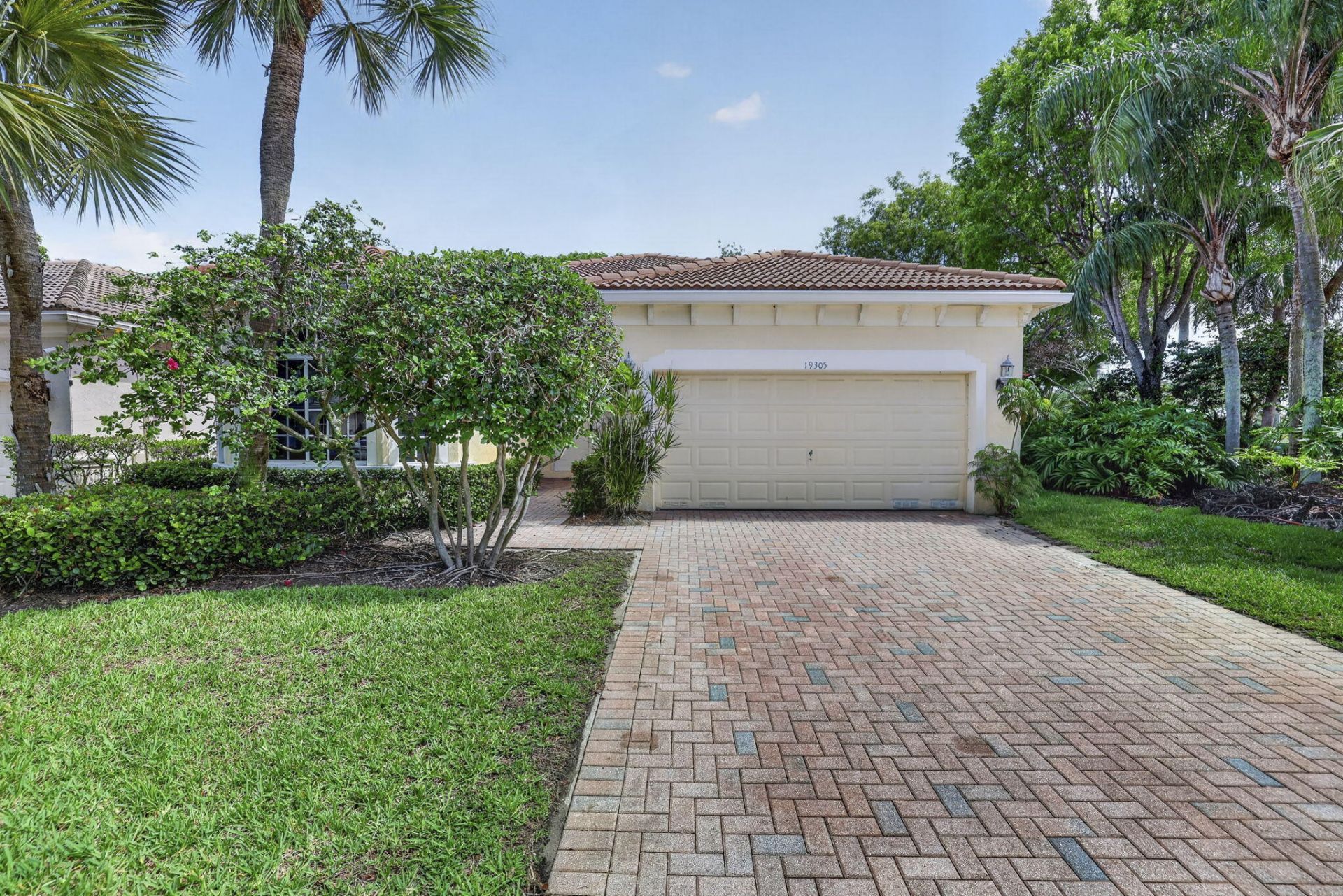 19305 SW 66th Street, Pembroke Pines, FL 33332 Photo