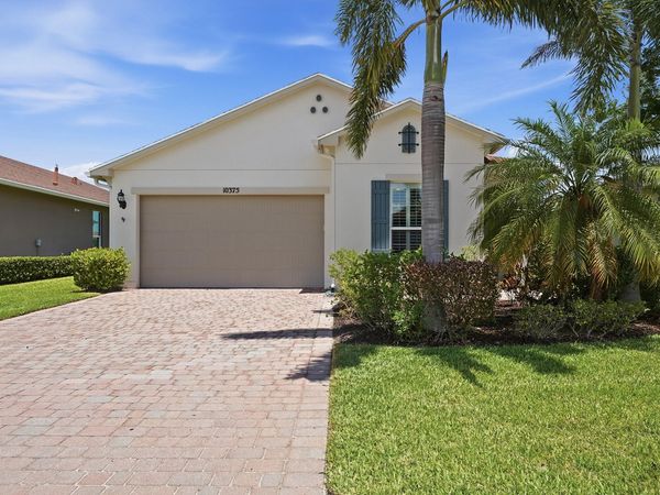 10375 SW Indian Lilac Trail, Port St. Lucie, FL 34987