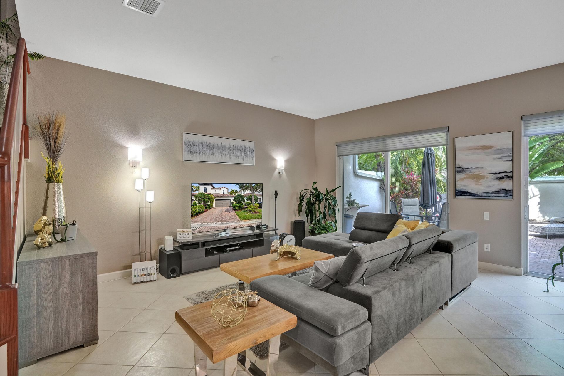 824 Spinnaker Drive E, Hollywood, FL 33019 Photo