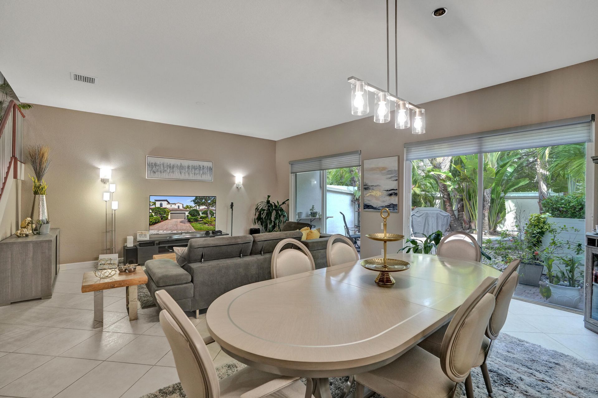 824 Spinnaker Drive E, Hollywood, FL 33019 Photo