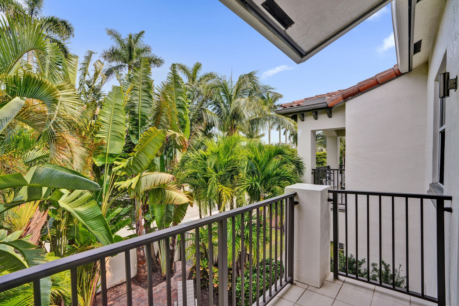 824 Spinnaker Drive E, Hollywood, FL 33019 Photo