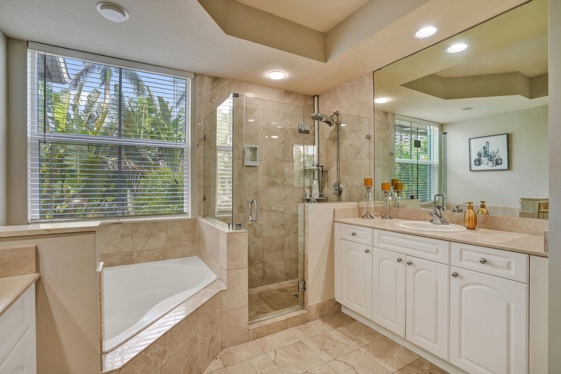 824 Spinnaker Drive E, Hollywood, FL 33019 Photo