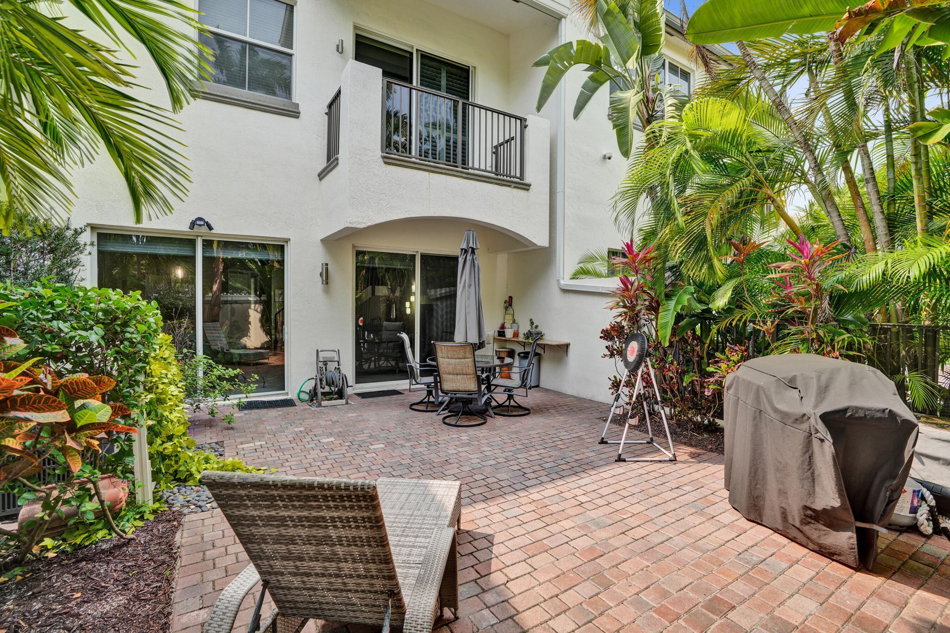 824 Spinnaker Drive E, Hollywood, FL 33019 Photo