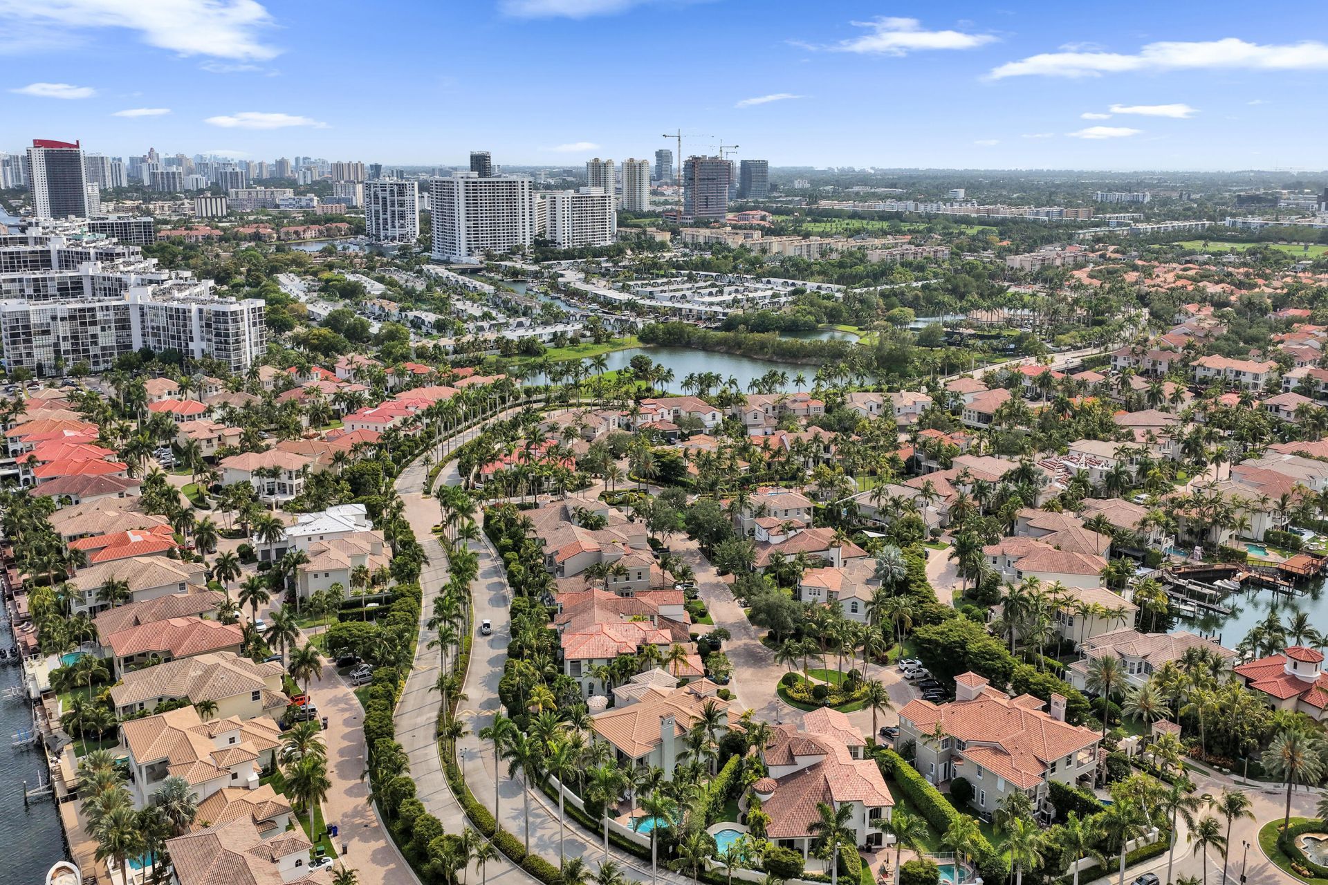 824 Spinnaker Drive E, Hollywood, FL 33019 Photo