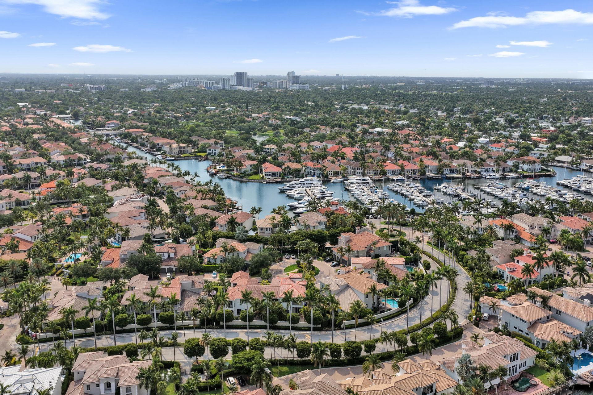 824 Spinnaker Drive E, Hollywood, FL 33019 Photo