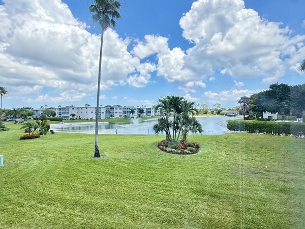 2728 N Garden Dr Drive N, Unit 214, Lake Worth Beach, FL 33461