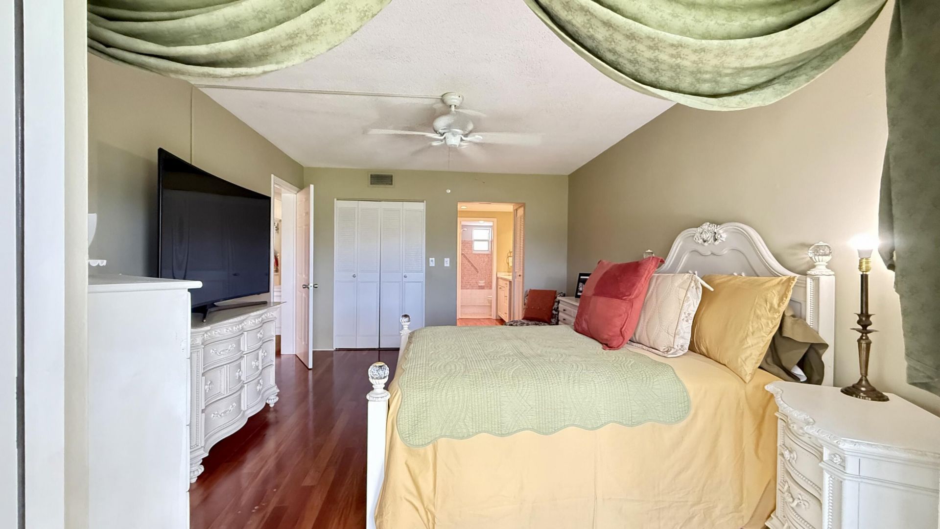 2728 N Garden Dr Drive N, Unit 214, Lake Worth Beach, FL 33461 Photo
