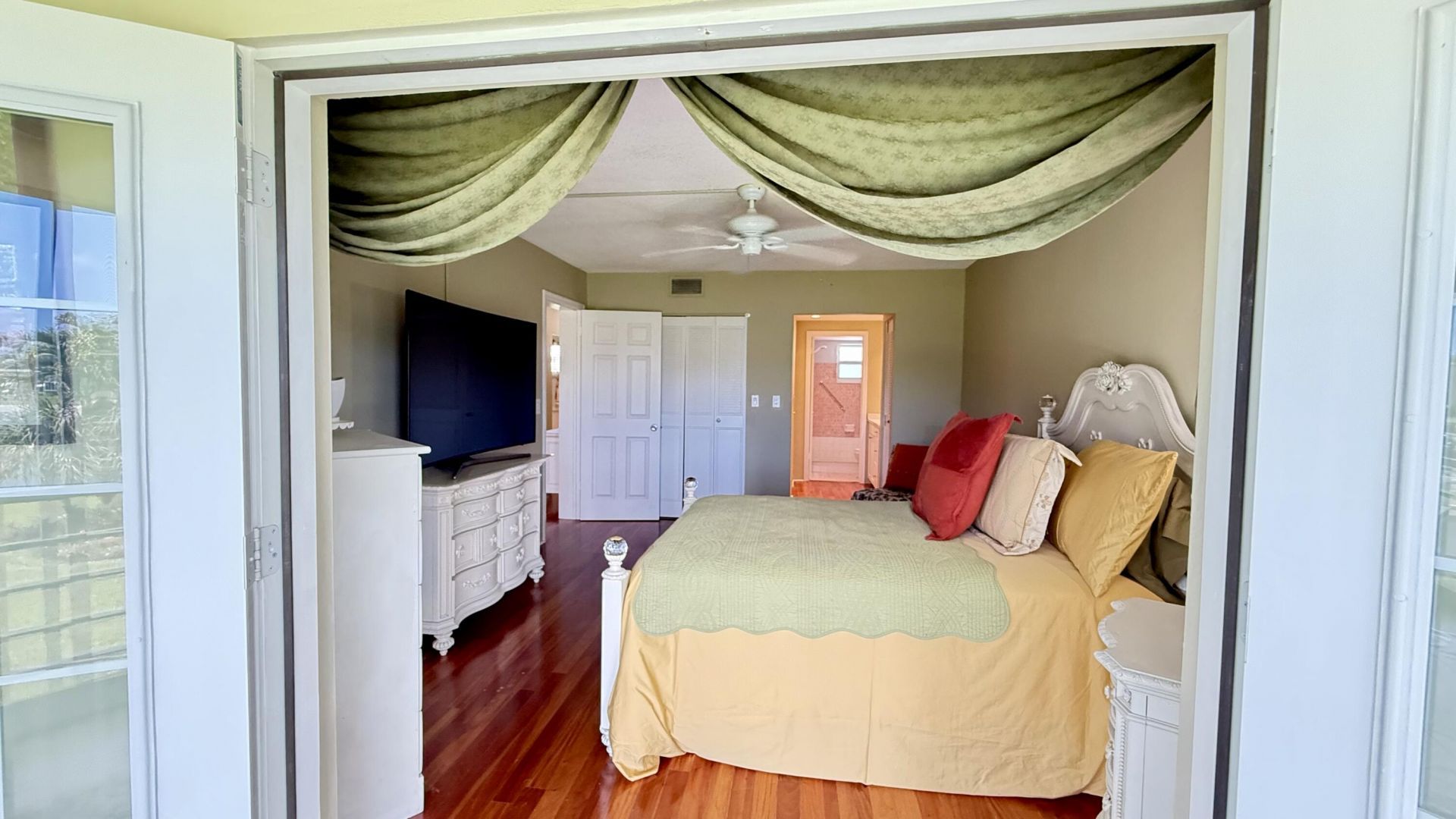 2728 N Garden Dr Drive N, Unit 214, Lake Worth Beach, FL 33461 Photo