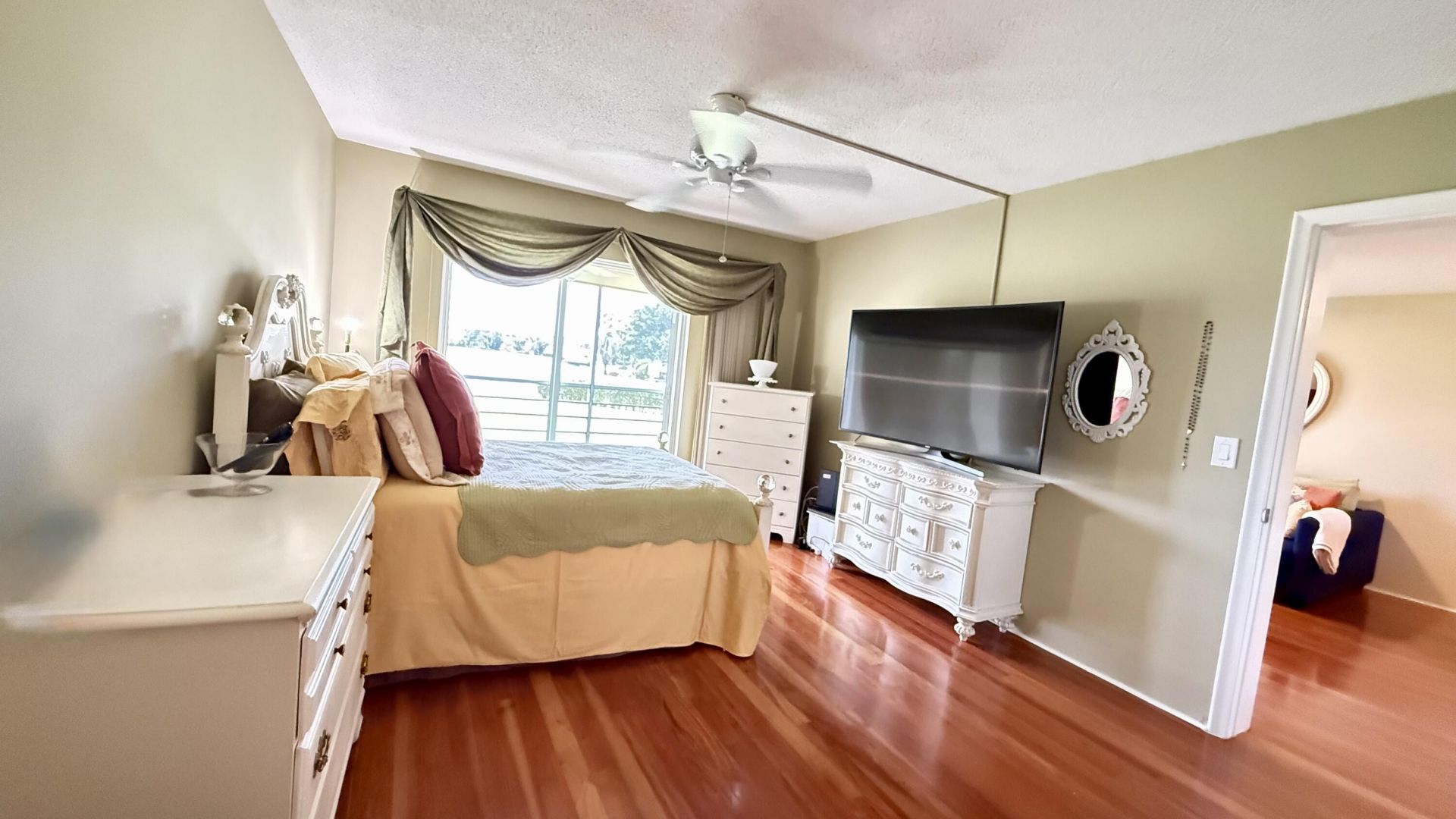 2728 N Garden Dr Drive N, Unit 214, Lake Worth Beach, FL 33461 Photo